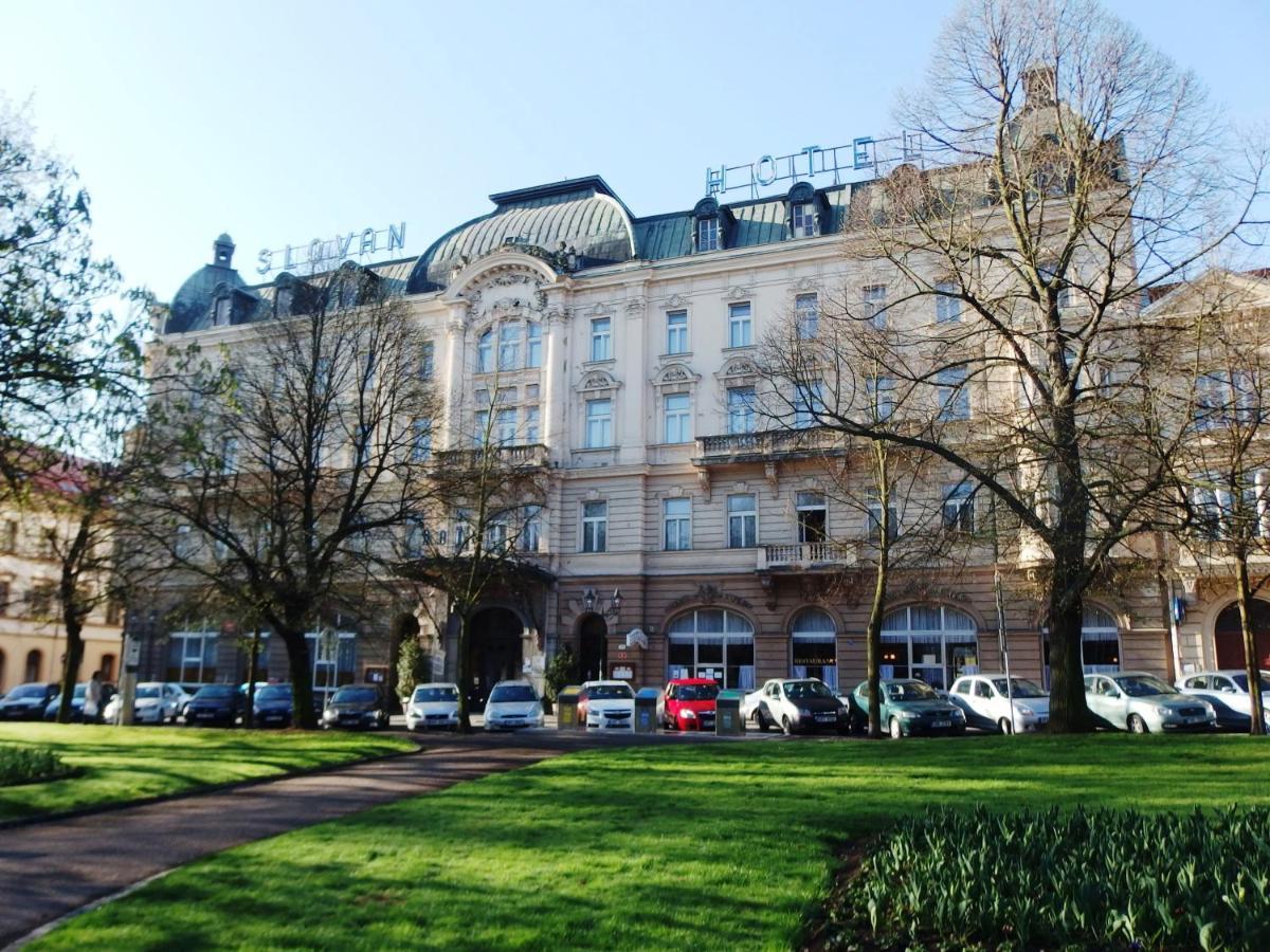 Hotel Slovan Plzeň Exterior foto